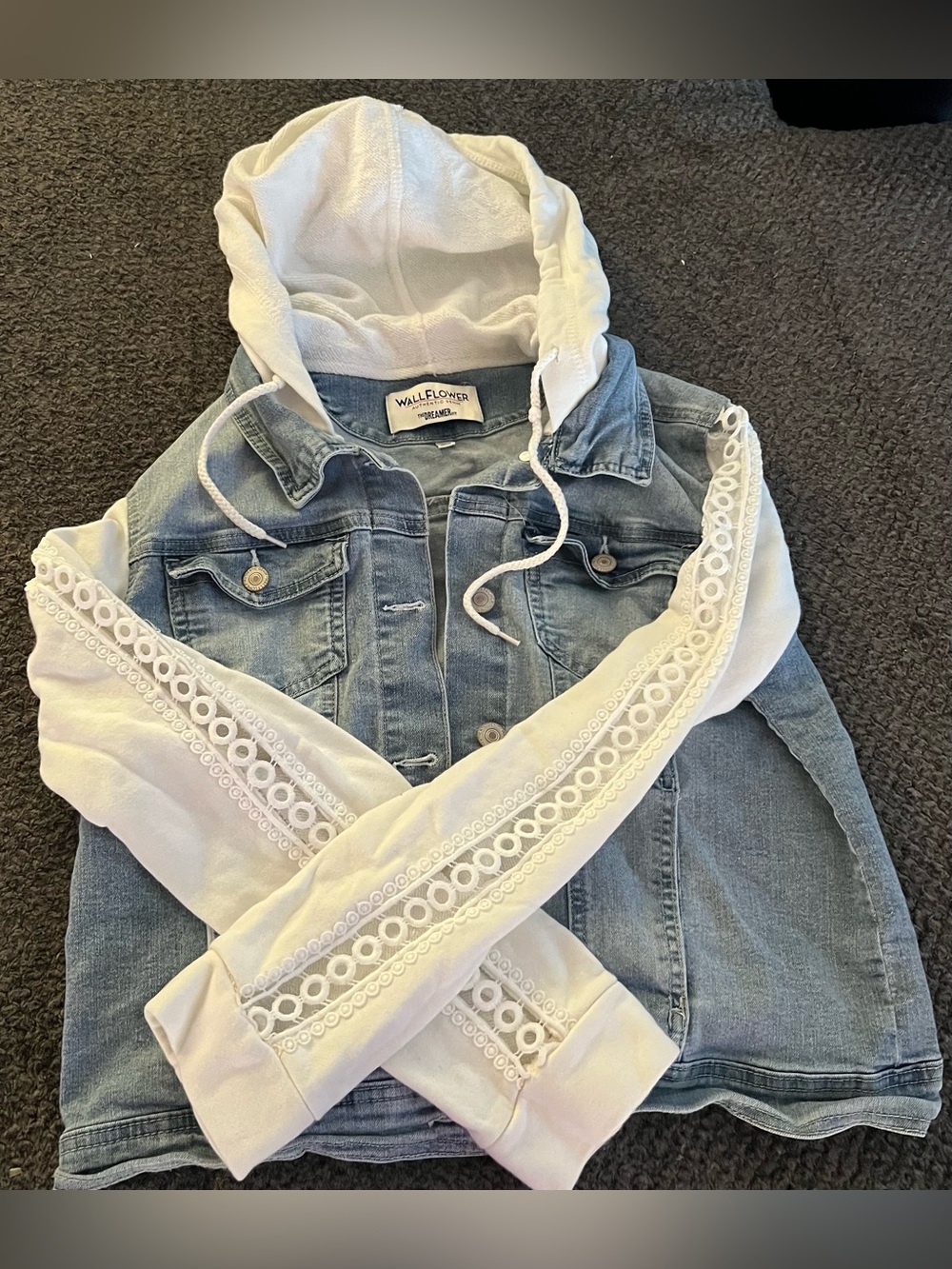 Jean jacket with tons of flare🤩